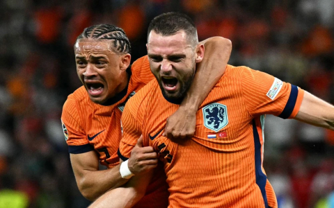 Argentina vs Hà Lan trực tiếp trên điện thoại, xem dễ dàng!