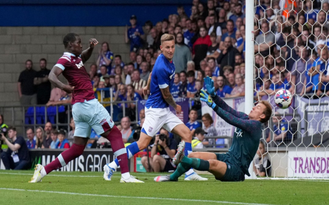 Xem trực tiếp trận arsenal vs bolton wanderers ở đâu? Tổng hợp các kênh phát sóng đáng tin cậy.
