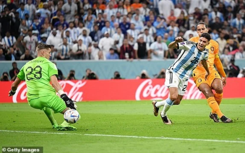 Argentina vs Hà Lan xem lại: Căng thẳng loạt sút luân lưu!