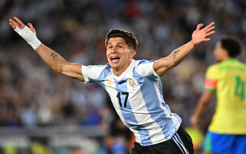 Argentina vs Brazil 2021 xem kênh nào trực tiếp bóng đá?