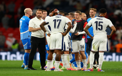 Dự đoán kết quả Ba Lan vs Slovenia: Đội nào mạnh hơn và có cơ hội thắng?