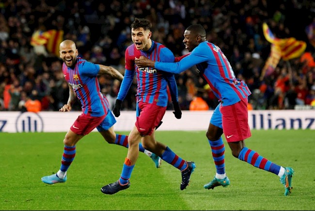 Barca vs Frankfurt: Kèo nào thơm? Xem ngay nhận định chuyên gia.